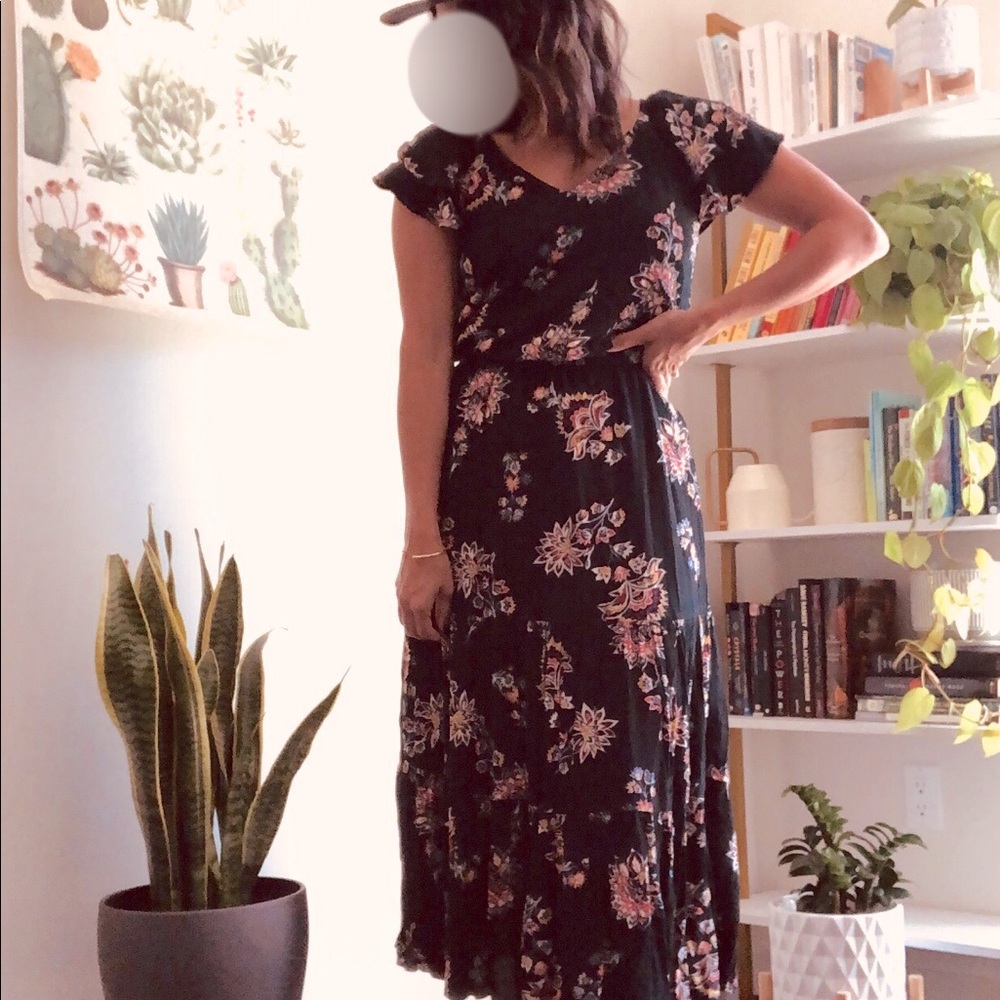 Cute boho dress!